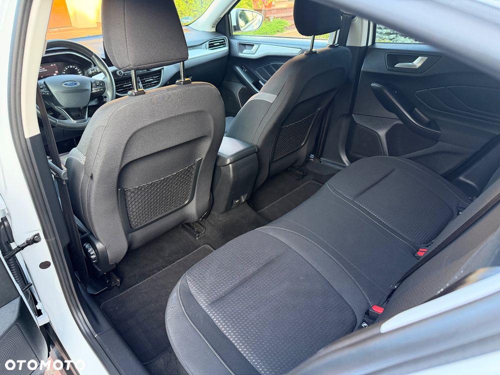 Ford Focus 1.5 EcoBlue Start-Stopp-System COOL&CONNECT DESIGN - 13