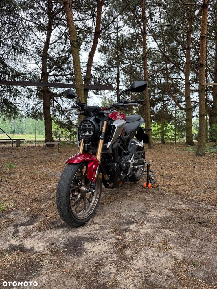 Honda CB - 16