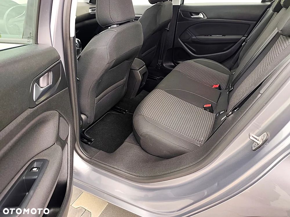 Peugeot 308 - 18