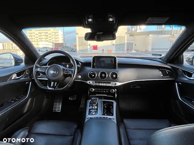 Kia Stinger 2.2 CRDi GT Line - 14