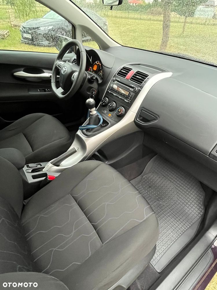 Toyota Auris 1.4 D-4D Luna - 9