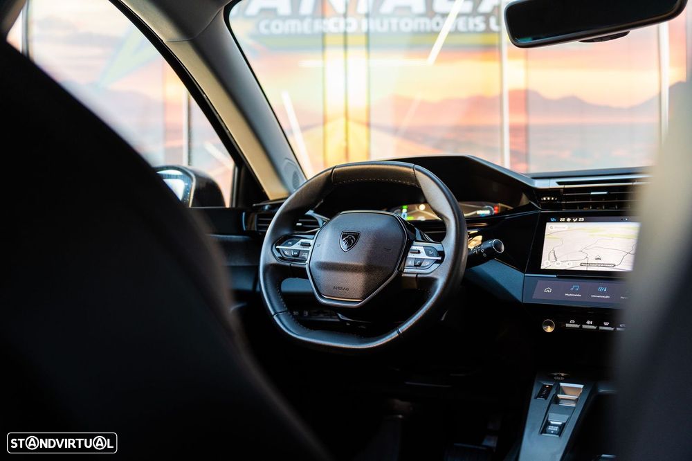 Peugeot 308 180 e-EAT8 Allure - 22