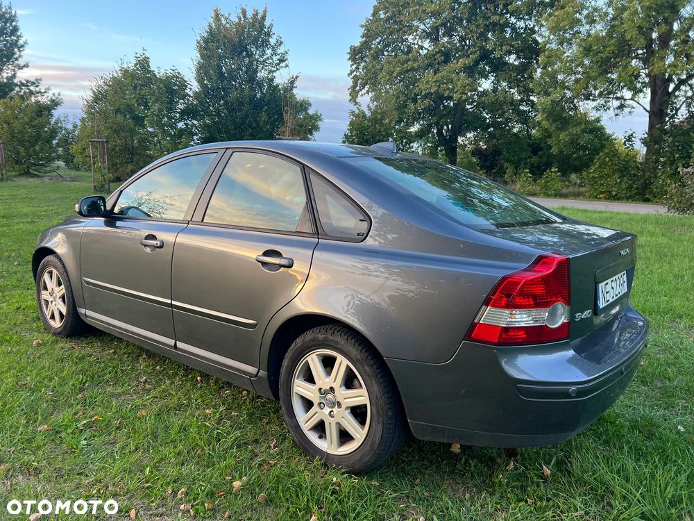 Volvo S40 2.0 - 8