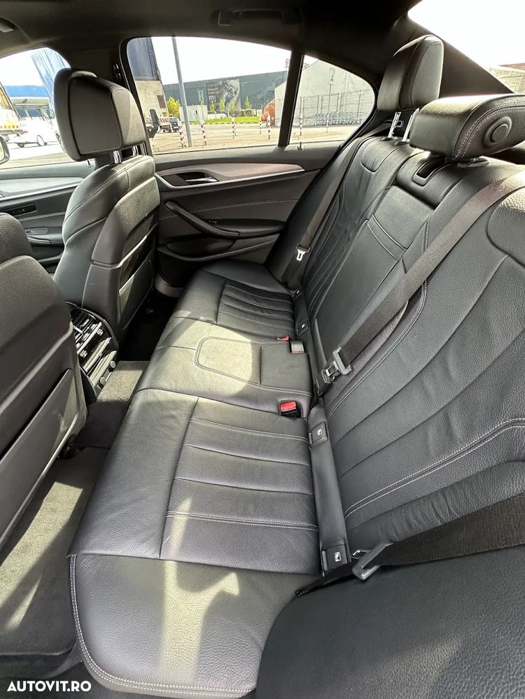 BMW Seria 5 520d xDrive Aut. - 13