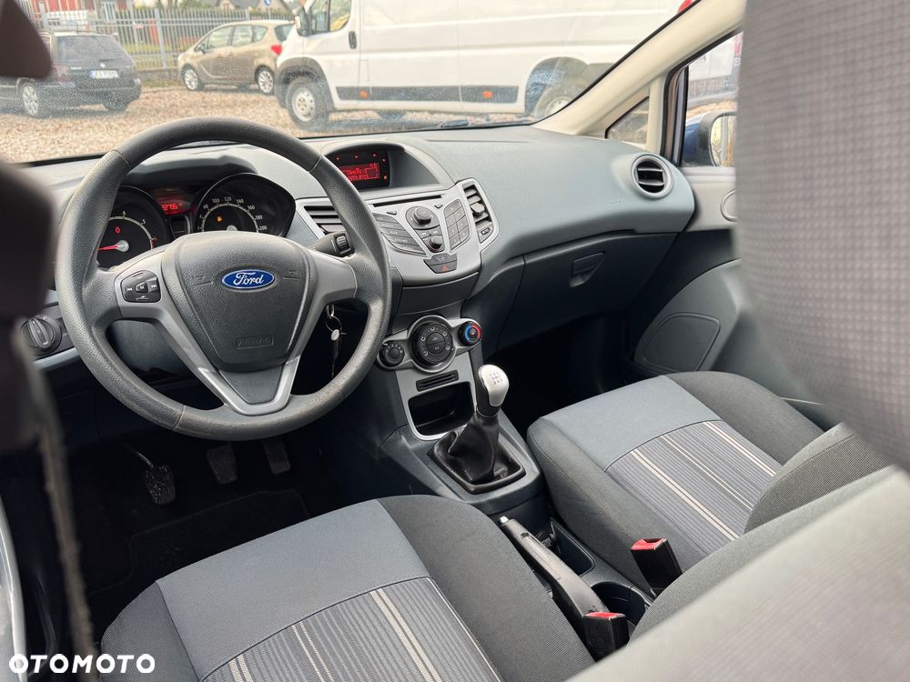 Ford Fiesta 1.25 Celebration - 24