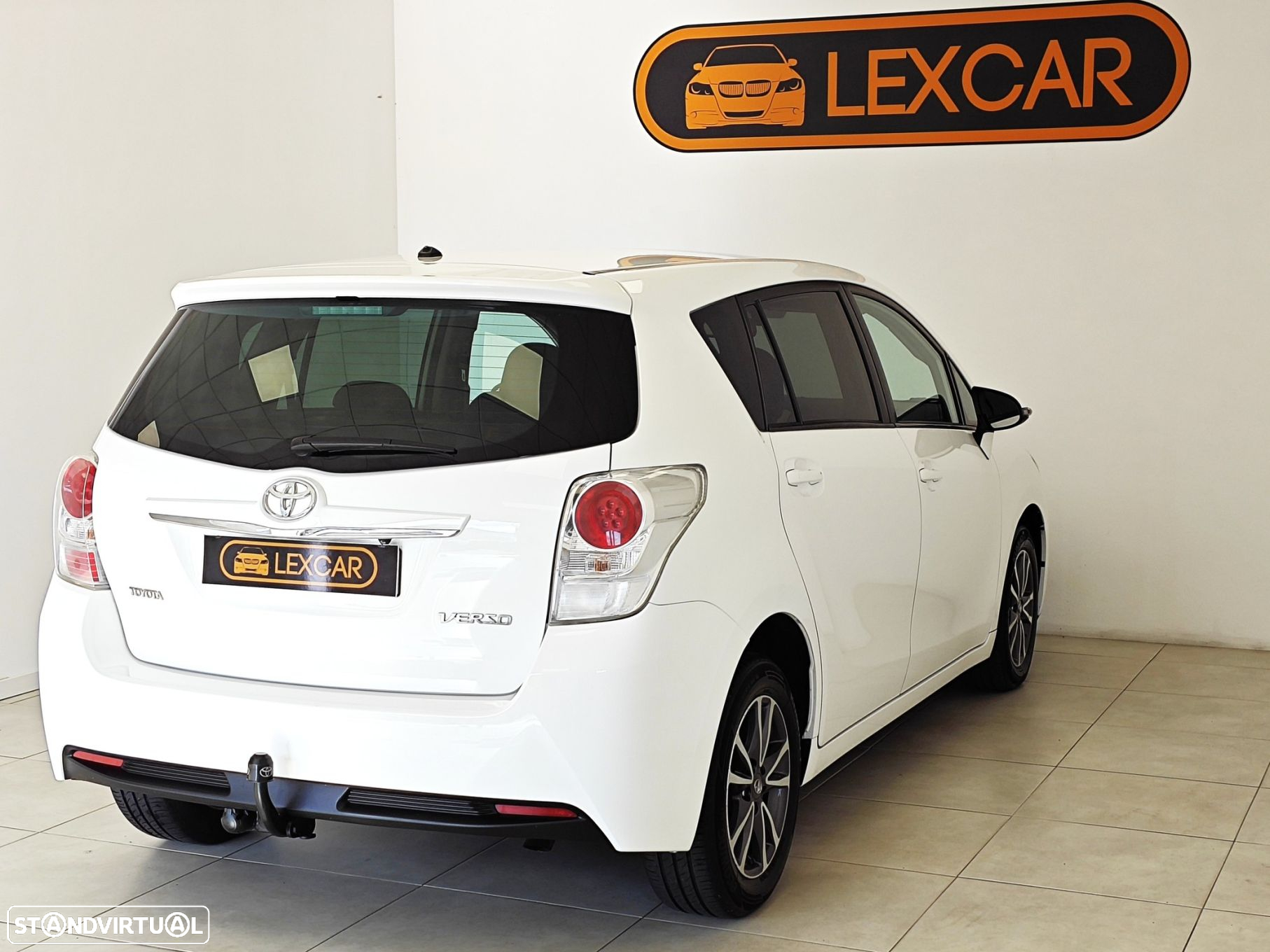 Toyota Verso 1.6 D-4D 5L S&S Comfort - 32