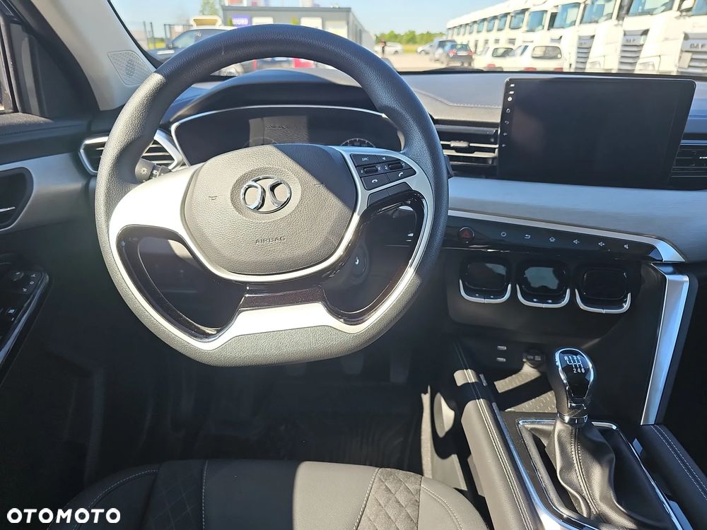 BAIC 3 1.5T Luxury - 12