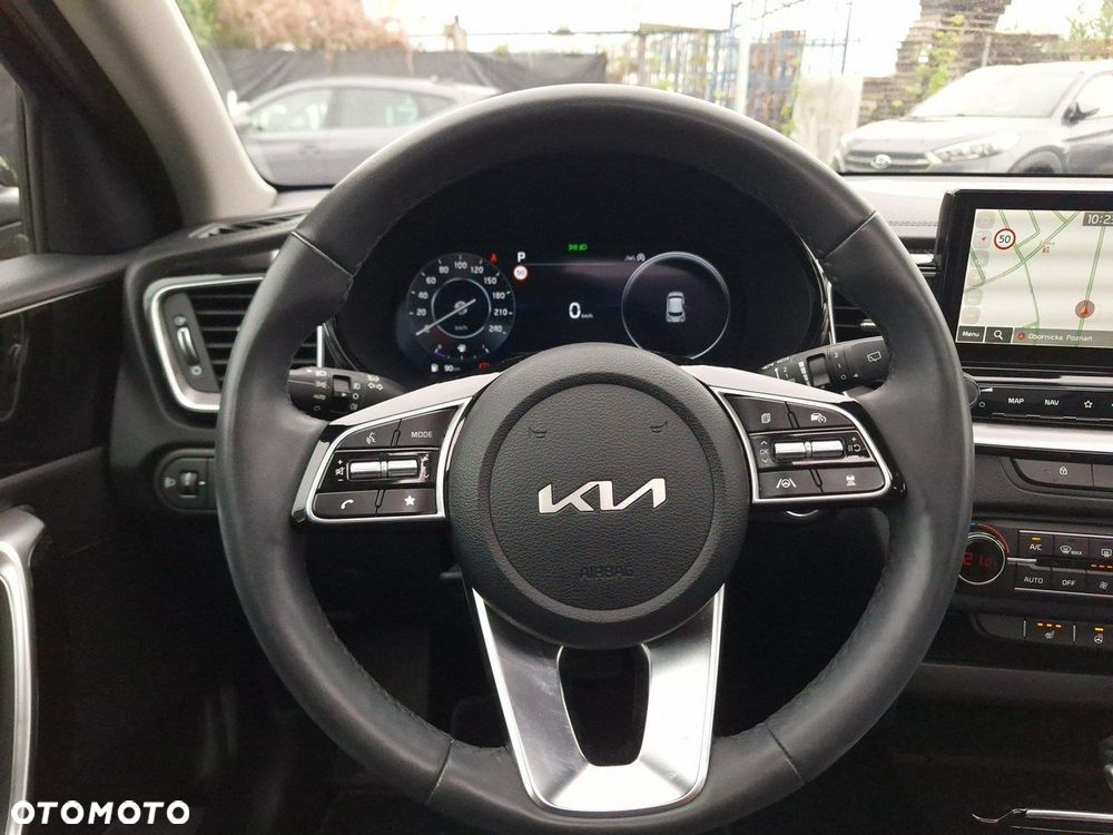 Kia XCeed 1.5 T-GDI Business Line DCT - 15