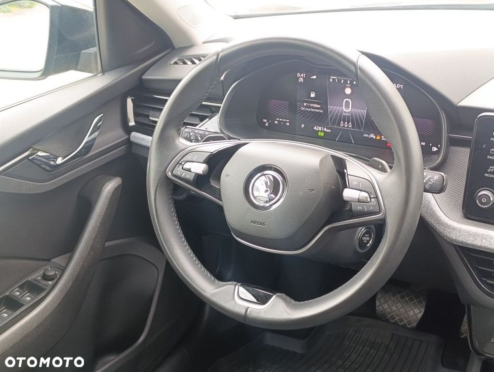Skoda Kamiq 1.0 TSI Selection DSG - 28