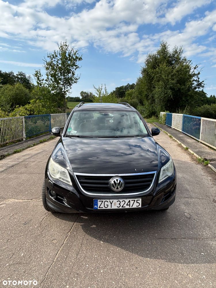 Volkswagen Tiguan - 2