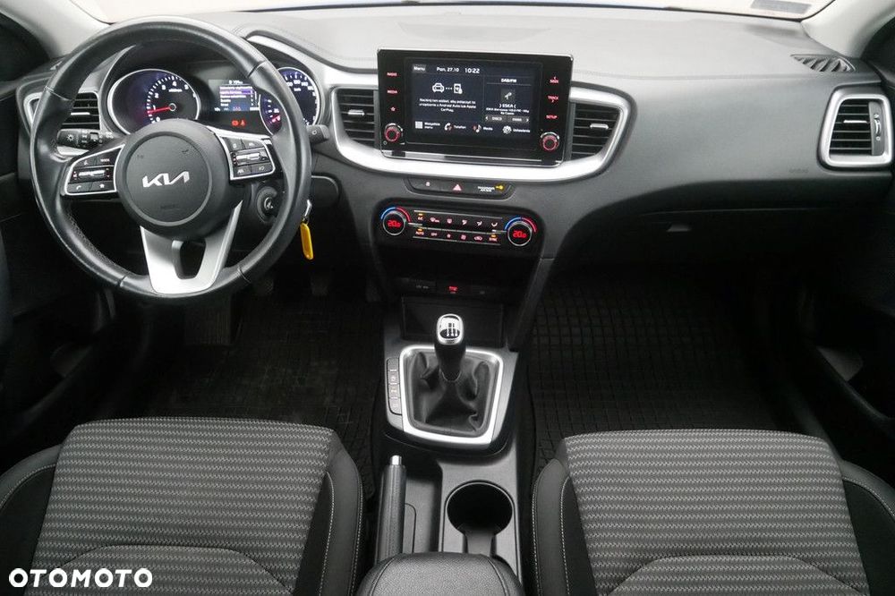 Kia Ceed 1.5 T-GDI M - 8