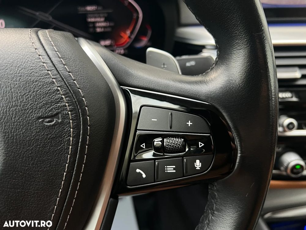 BMW Seria 5 520d xDrive AT - 20