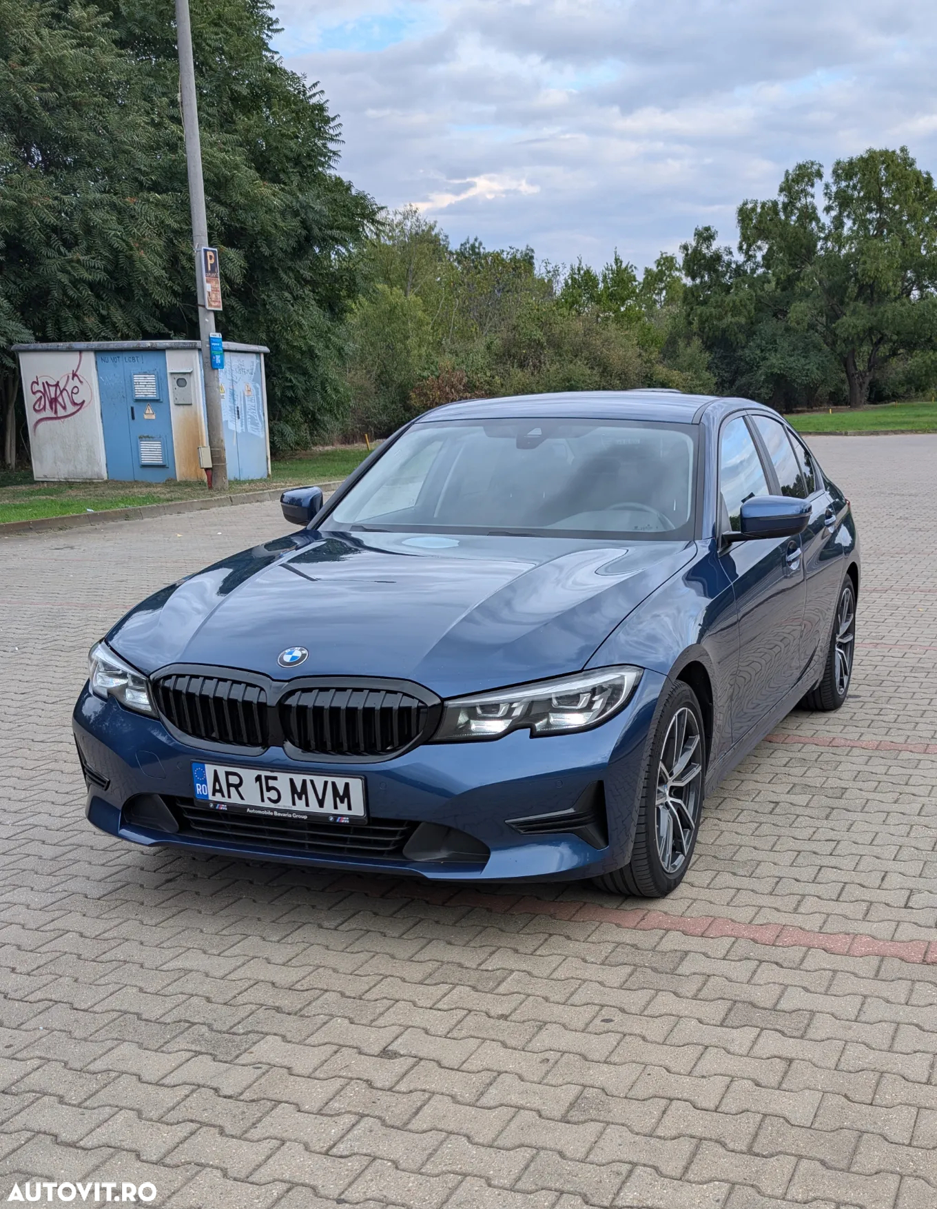 BMW Seria 3 318i Aut. - 2