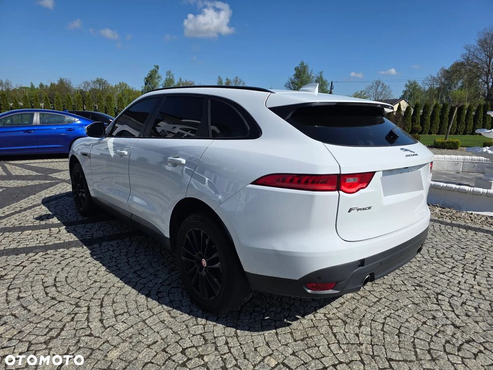 Jaguar F-Pace - 6