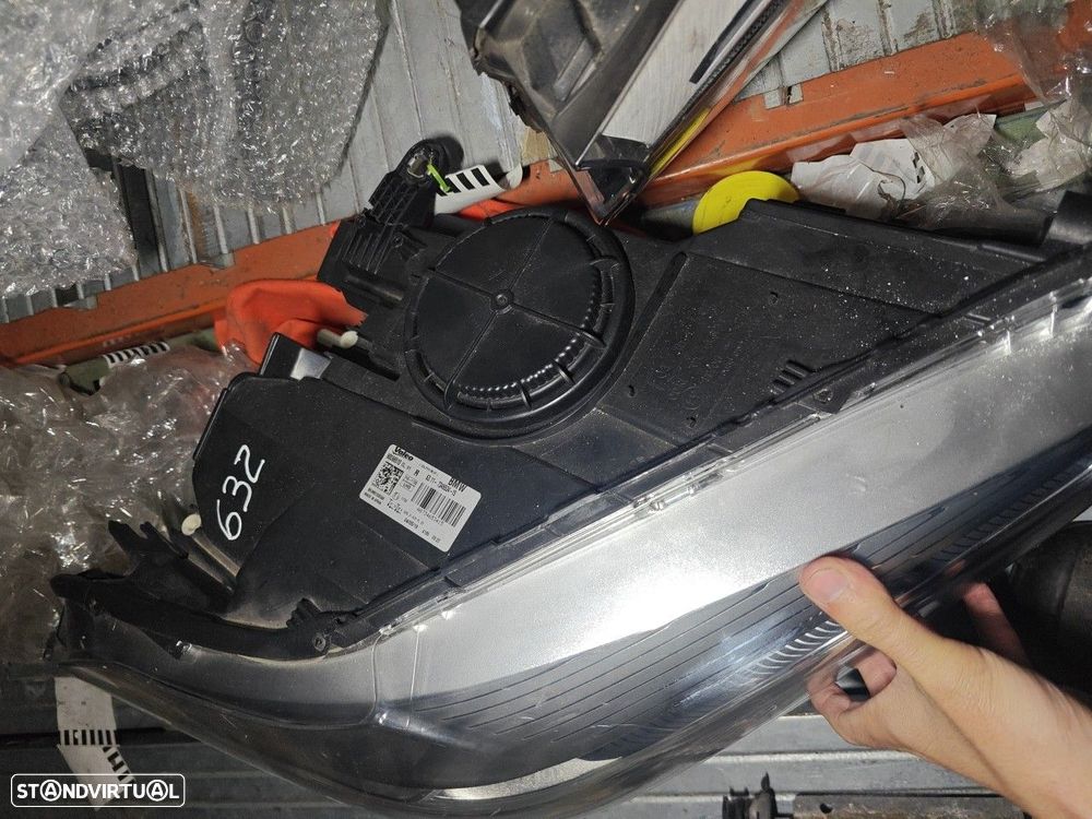 Farol Frente Direito / Otica Direita Bmw X1 (F48)  7346534 / 63.11-734 - 3