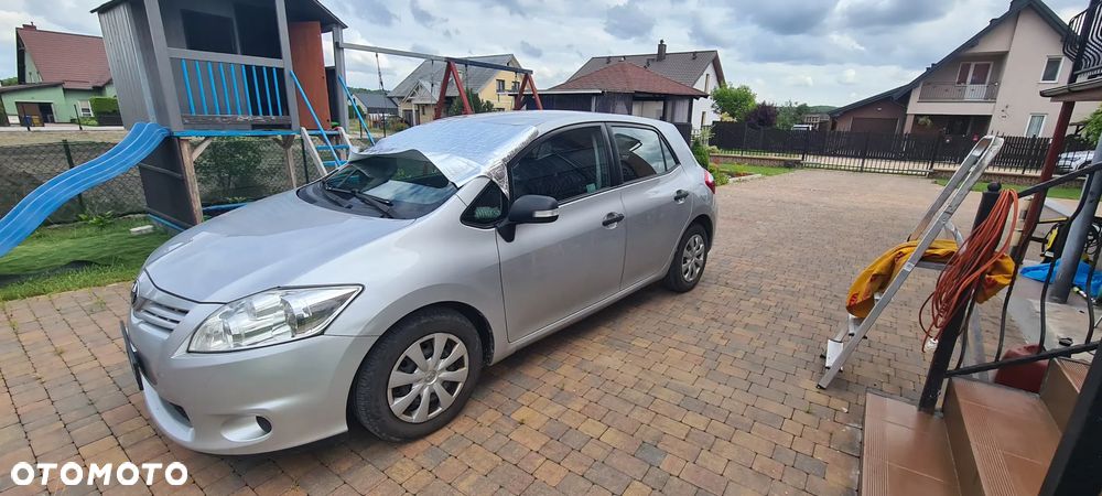 Toyota Auris 1.4 D-4D Life - 1
