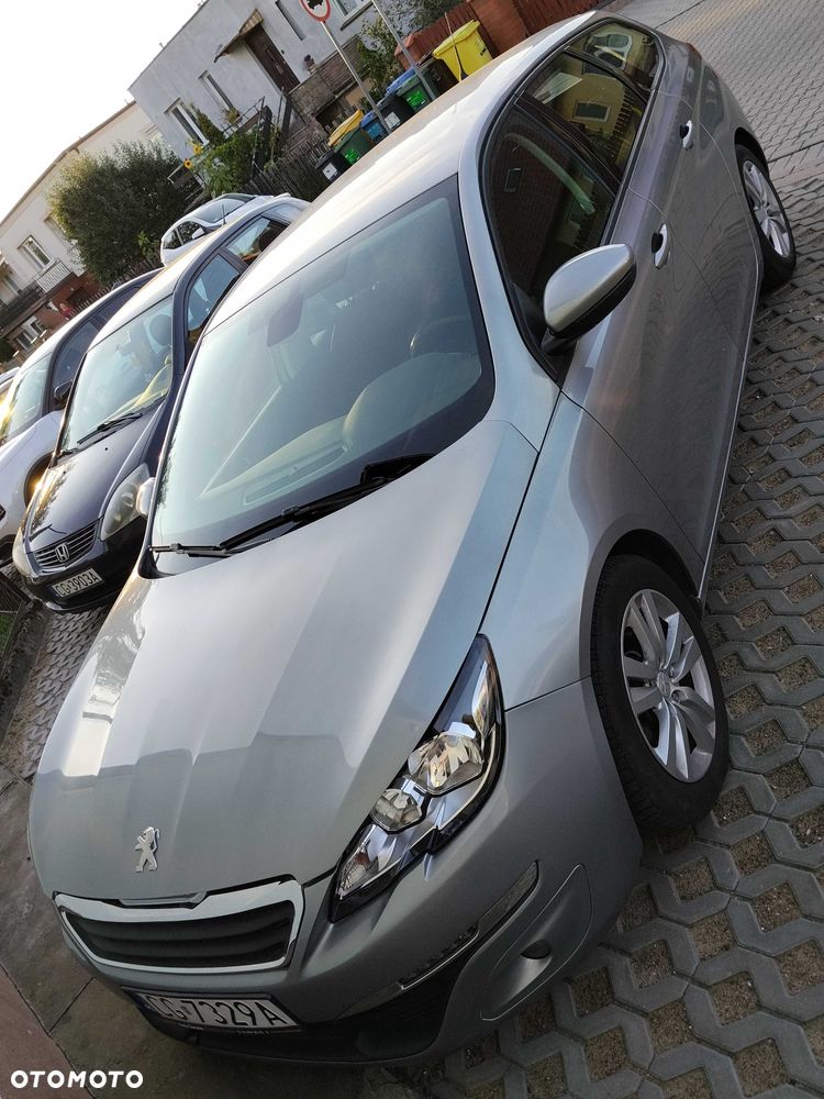 Peugeot 308 - 1