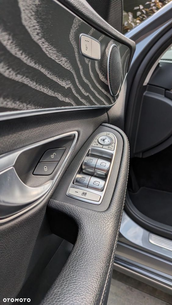 Mercedes-Benz Klasa C 200 d 9G-TRONIC Avantgarde - 27
