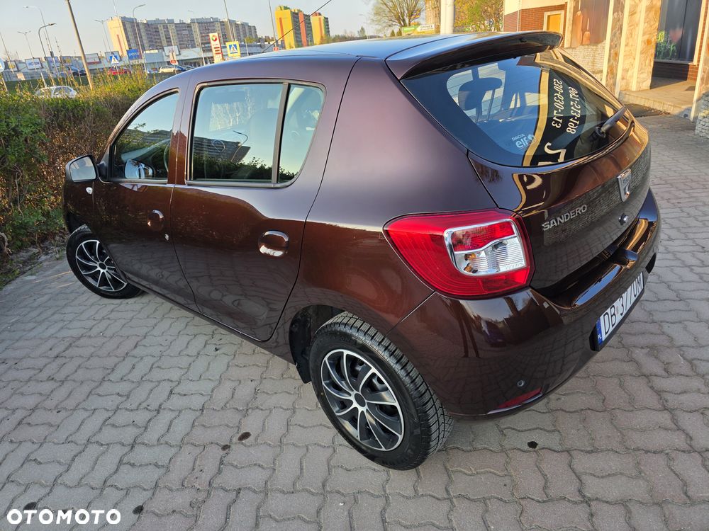 Dacia Sandero 1.2 16V 75 Celebration - 4