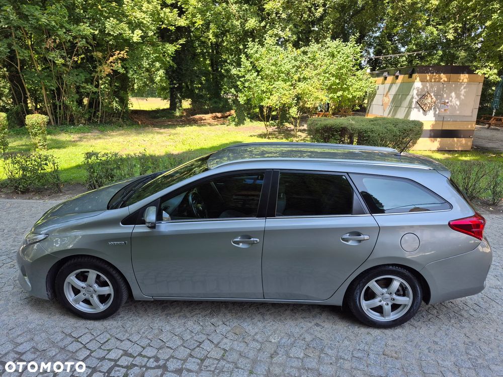 Toyota Auris - 4