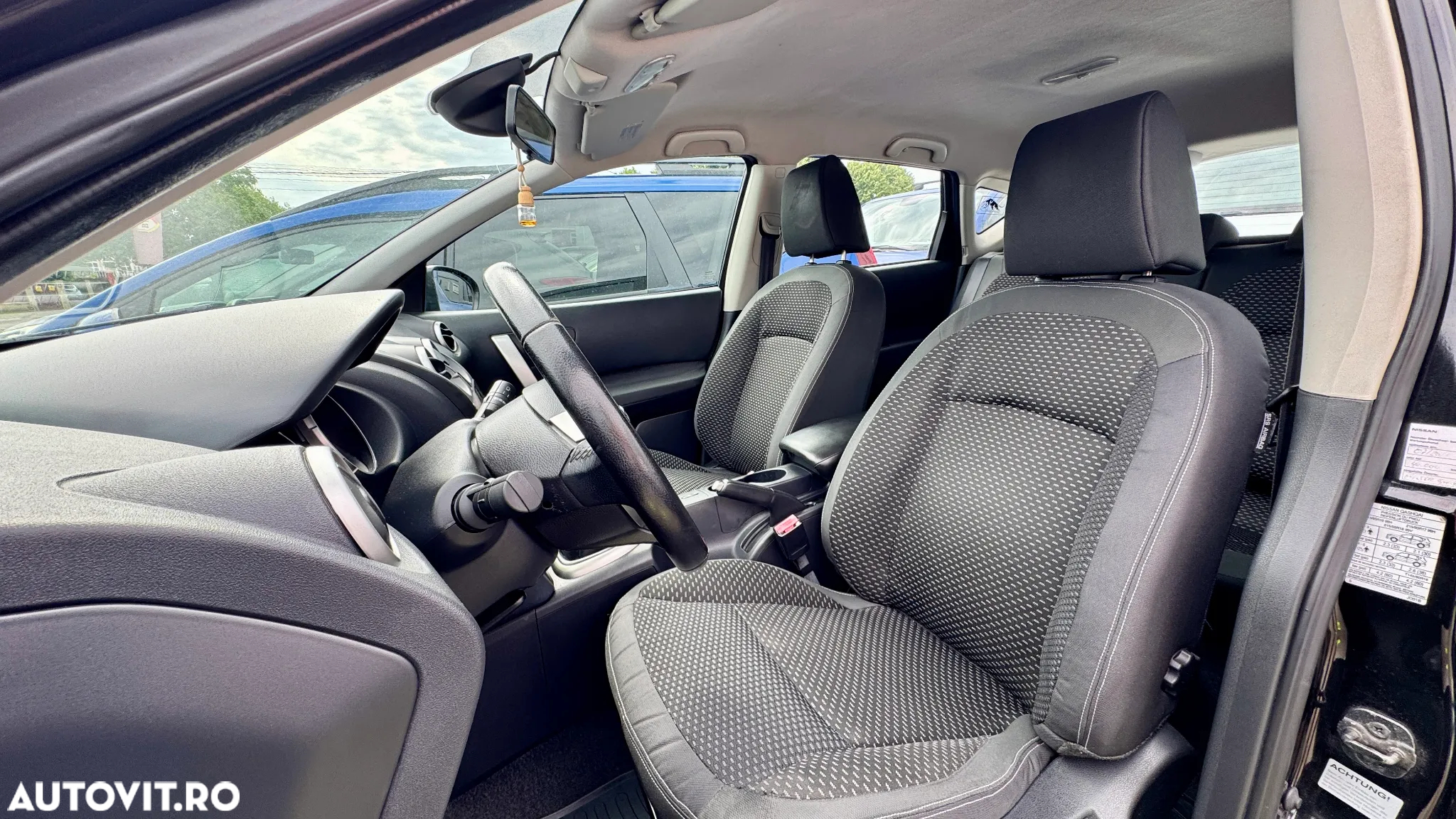 Nissan Qashqai - 11