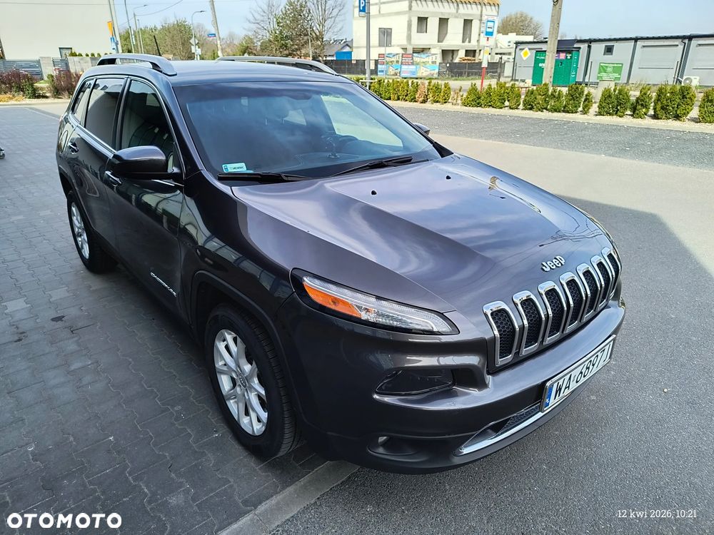 Jeep Cherokee - 4