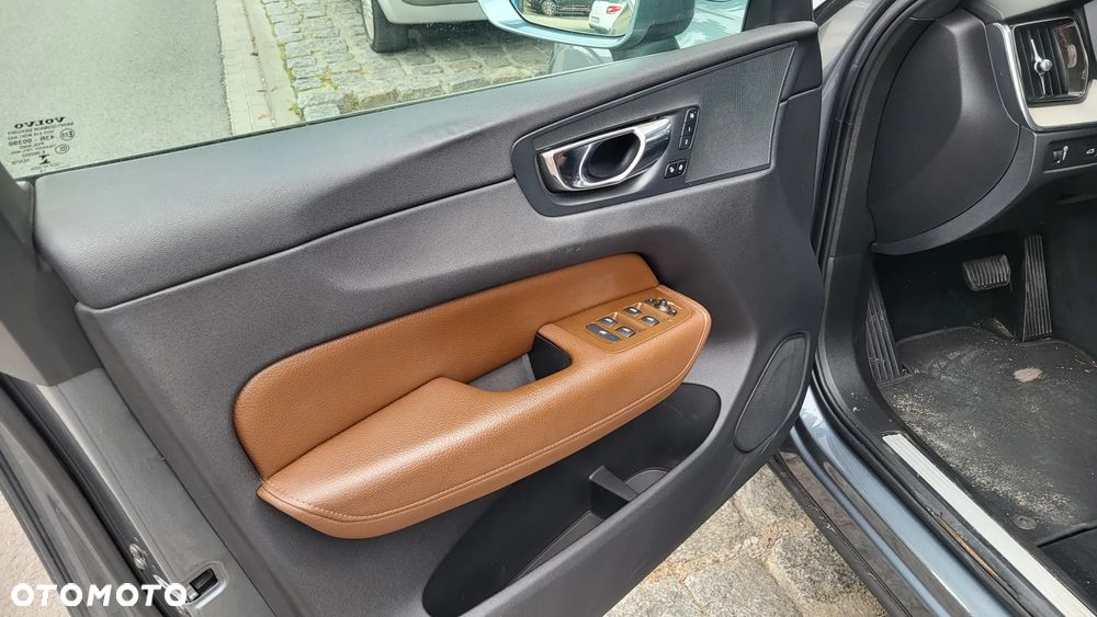 Volvo XC 60 D4 AWD Inscription - 3