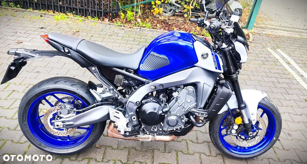 Yamaha MT - 28