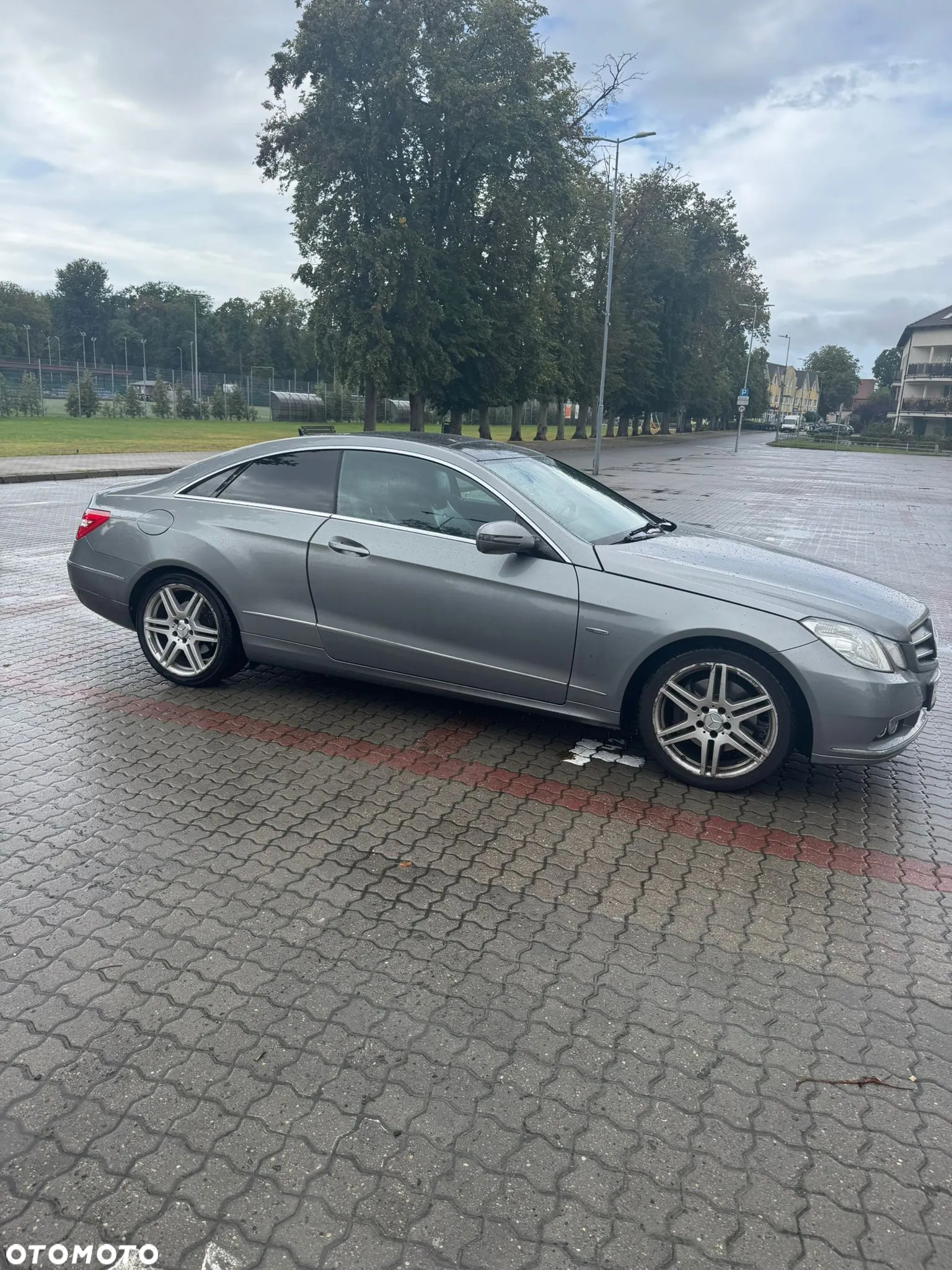 Mercedes-Benz Klasa E 350 CDI BlueEff - 3