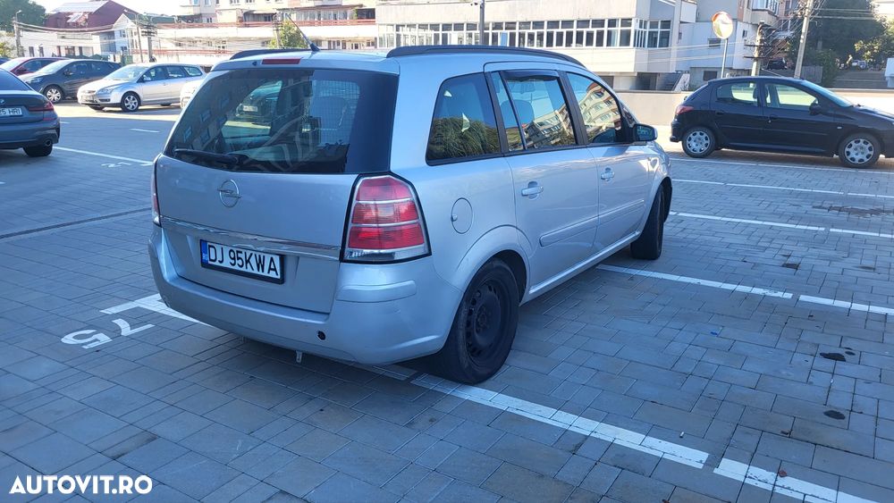 Opel Zafira 1.8 - 3