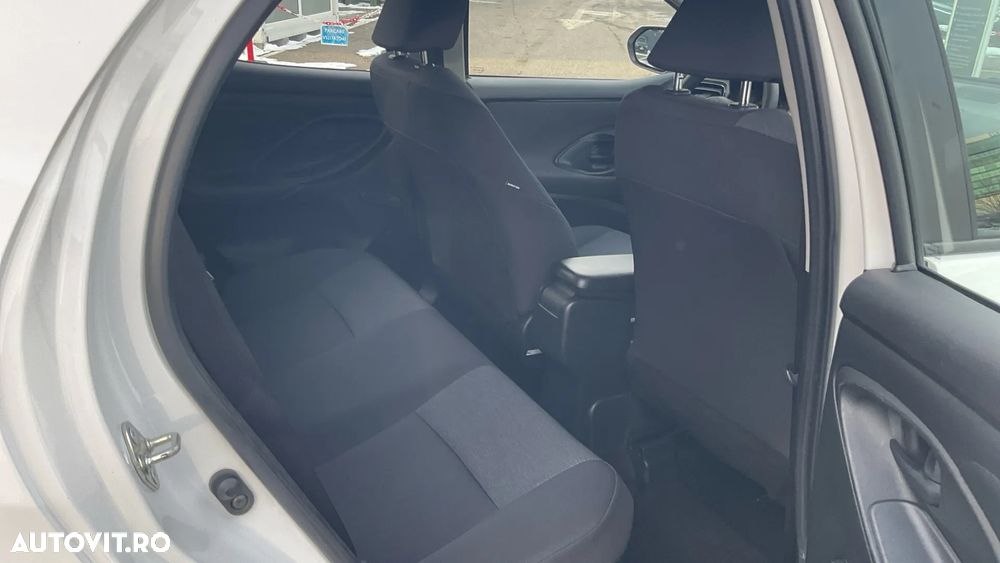 Toyota Yaris 1.5 VVT-i HSD Eco - 13