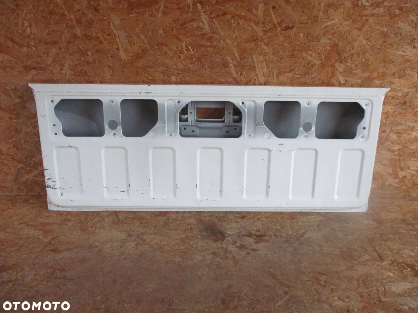 KLAPA TYŁ TYLNA ISUZU D-MAX 21- - 7