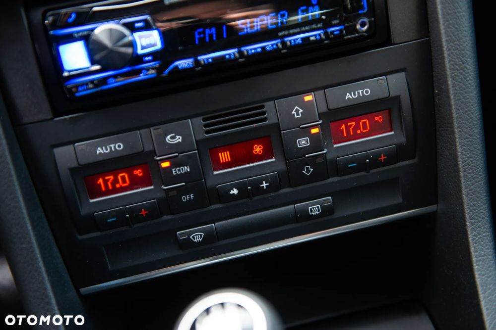 Audi A4 Limousine - 30