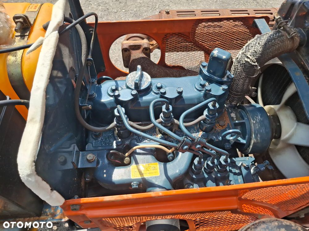 Kubota B6001 - 7