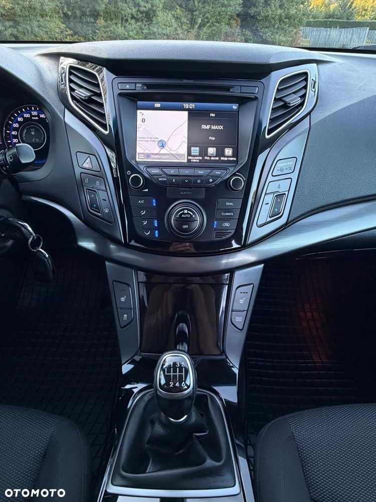 Hyundai i40 Kombi 1.7 CRDi Trend - 16