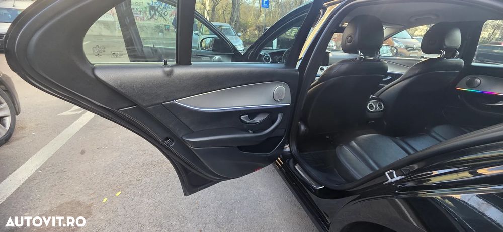 Mercedes-Benz E 220 d 9G-TRONIC AMG Line - 22