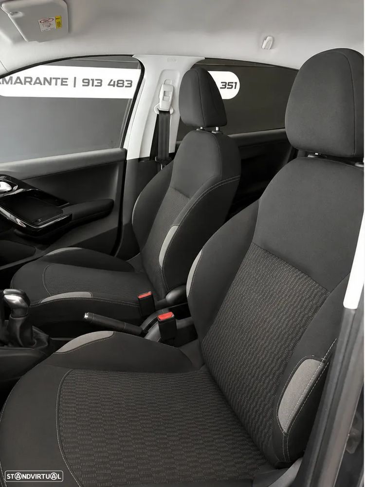 Peugeot 208 1.6 BlueHDi Style - 13