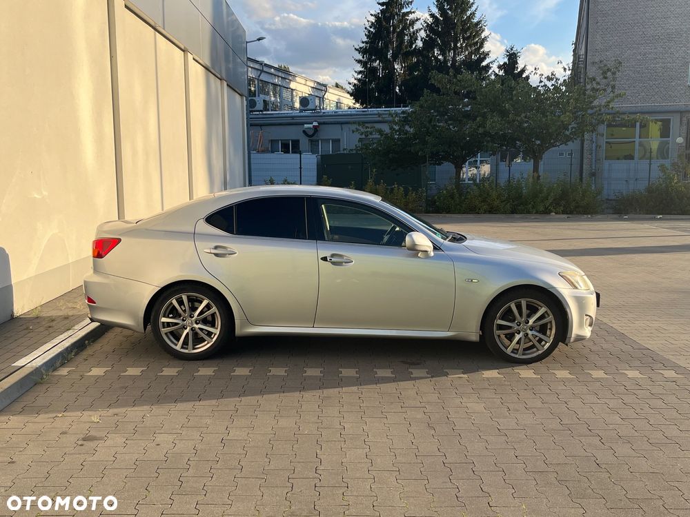 Lexus IS 250 Prestige - 3
