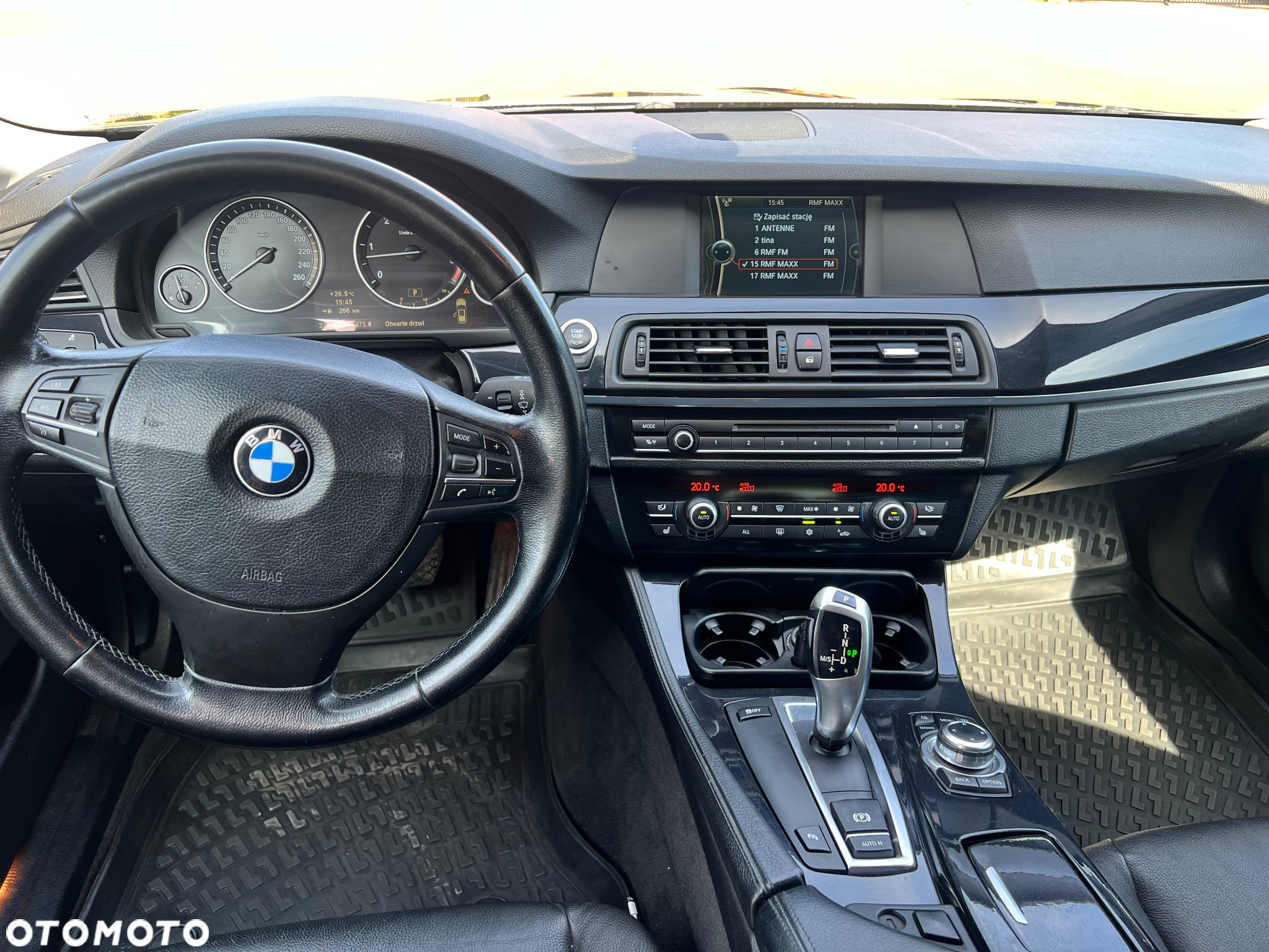 BMW Seria 5 525d Touring - 12