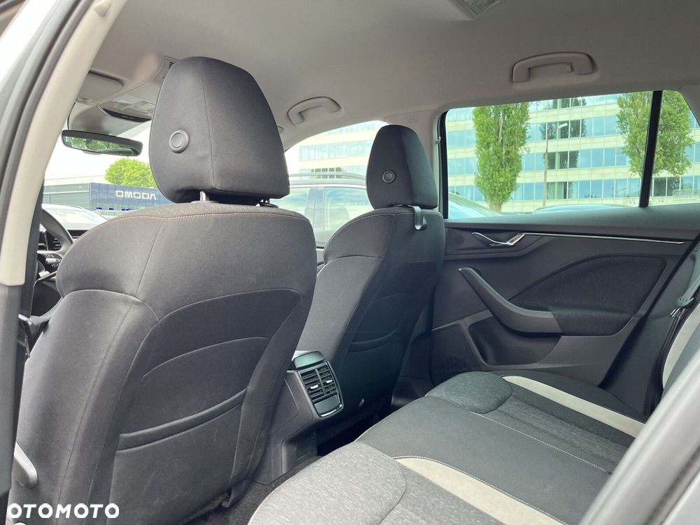 Skoda Kamiq 1.0 TSI Style DSG - 32