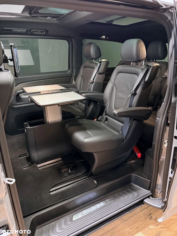 Mercedes-Benz Klasa V 300 d 4-Matic 9G-Tronic Exclusive (d³ugi) - 23
