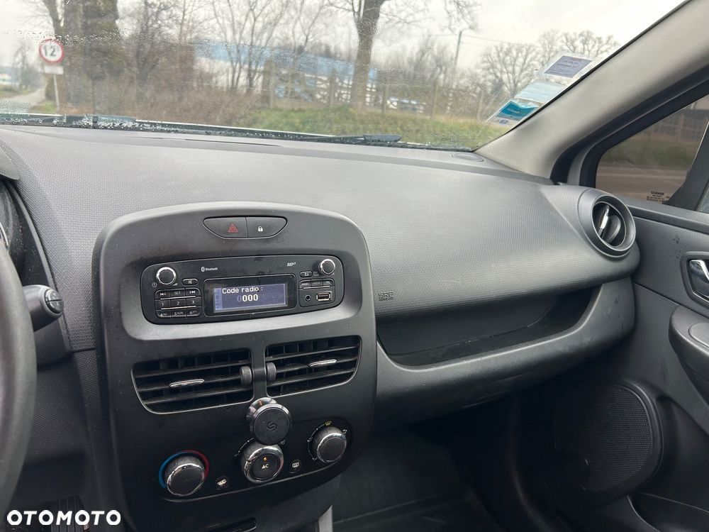 Renault Clio - 33