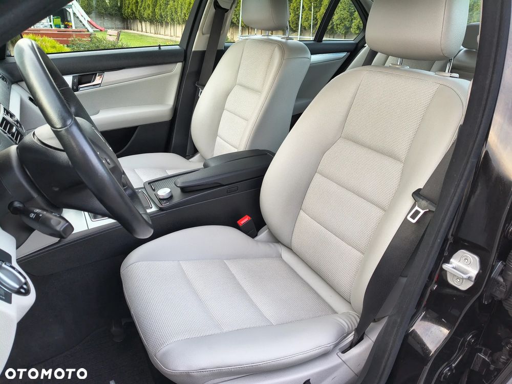 Mercedes-Benz Klasa C 180 Kompressor BlueEFFICIENCY Avantgarde - 8