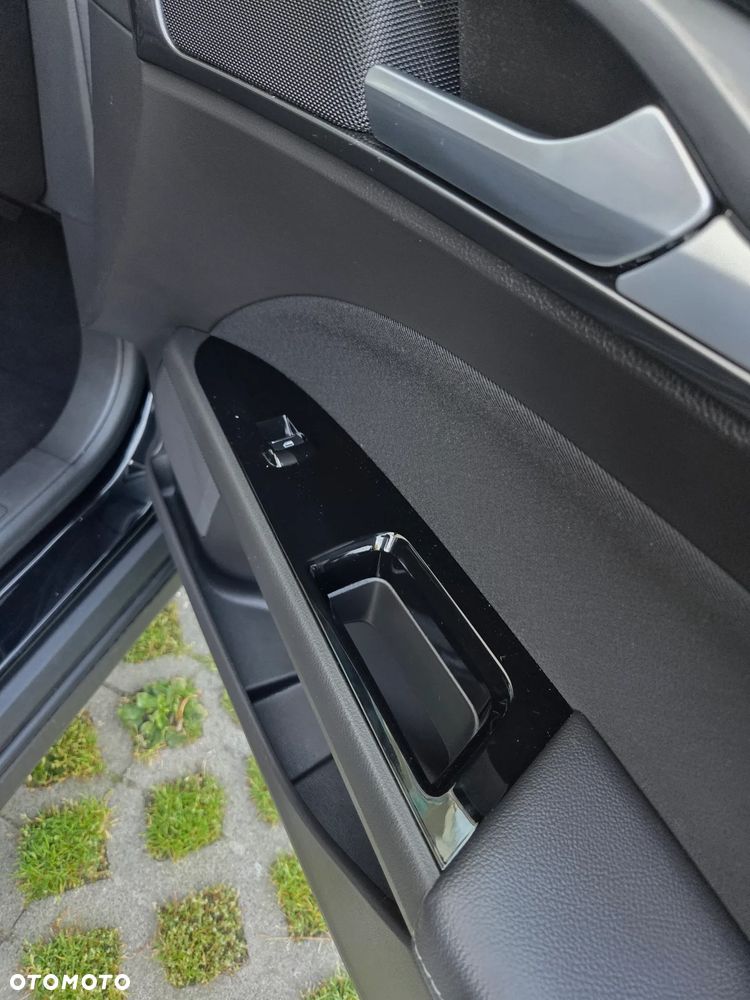 Ford Mondeo 2.0 EcoBlue Titanium - 18