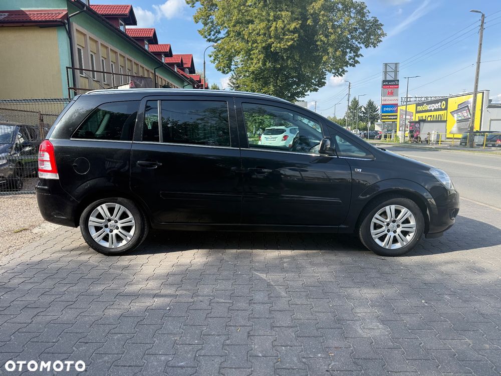 Opel Zafira 1.8 Cosmo - 8