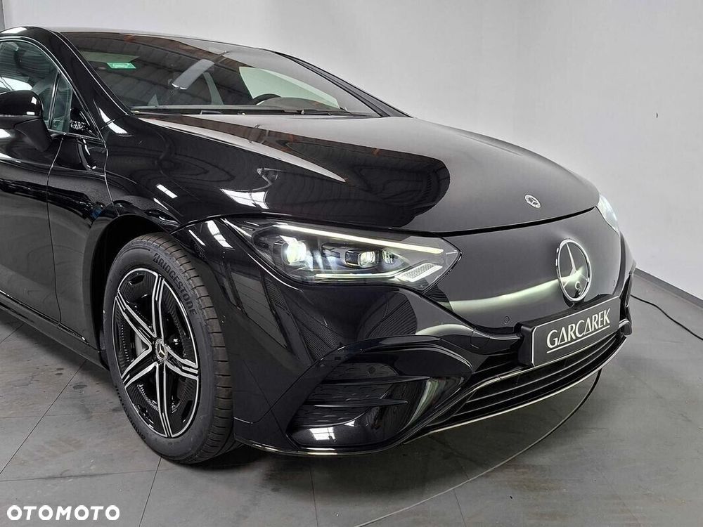 Mercedes-Benz EQE - 13