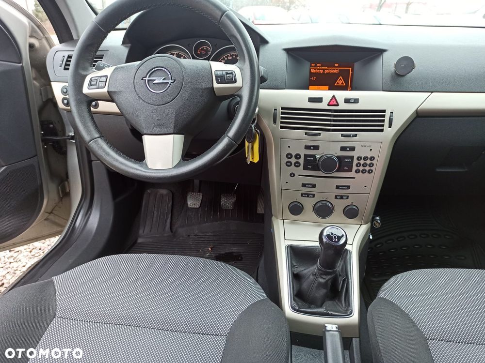 Opel Astra 1.6 Active - 11