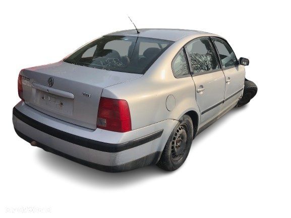 PASSAT B5 SKRZYNIA BIEGÓW 1.9 TDI DVS - 1