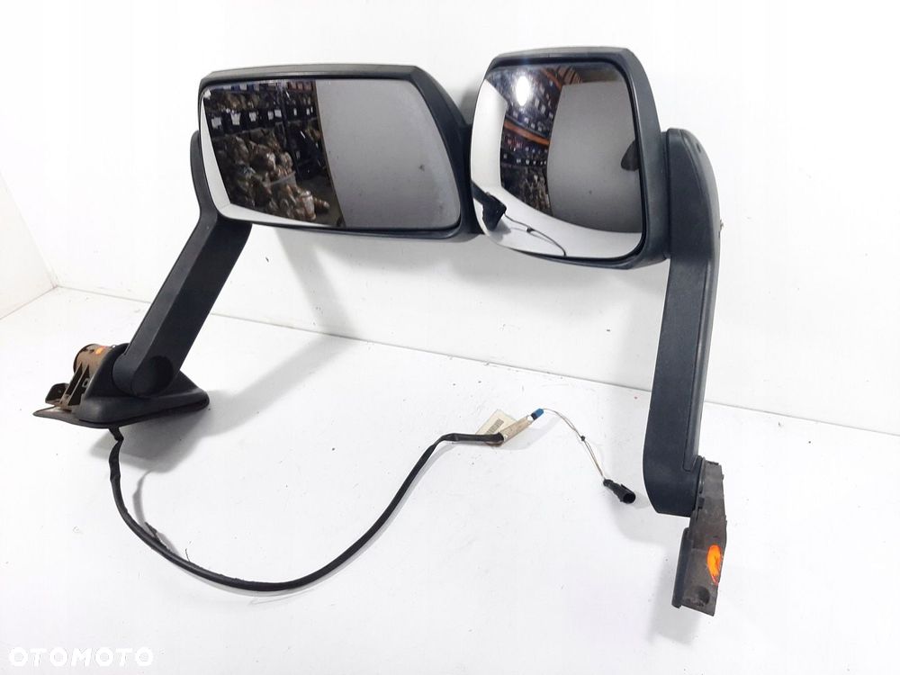 IVECO EUROCARGO EURO 5 5.9L 08R LUSTERKO LEWE PALAK 504165474 - 2