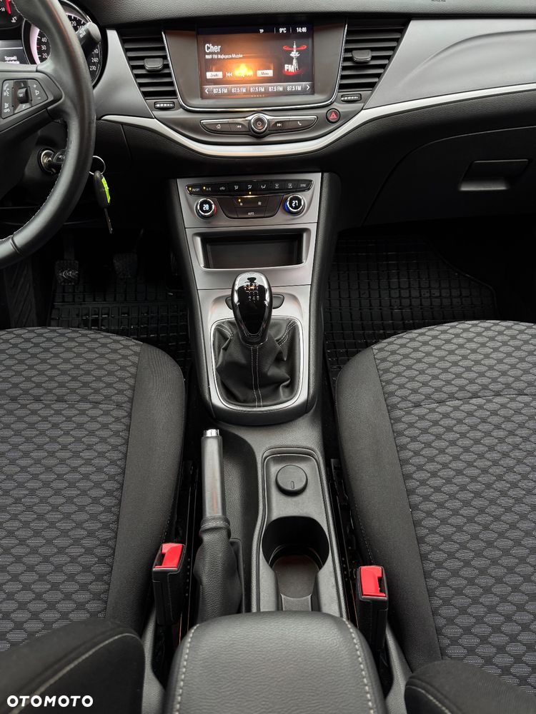 Opel Astra 1.4 T Enjoy - 12